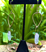 Load image into Gallery viewer, Tibetan raw quartz pair