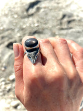Load image into Gallery viewer, STAR SAPPHIRE RING