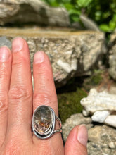 Load image into Gallery viewer, SHAMANIC DREAM QUARTZ RING