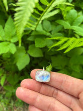 Load image into Gallery viewer, MOONSTONE RING