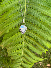 Load image into Gallery viewer, RAINBOW MOONSTONE PENDANT