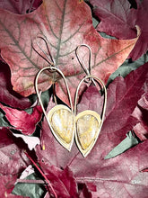 Load image into Gallery viewer, CORALLIUM EARRING PAIR