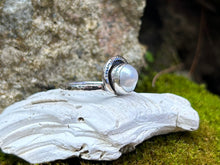 Load image into Gallery viewer, PEARL RING
