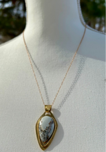 Load image into Gallery viewer, MALIGANO JASPER PENDANT