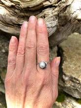 Load image into Gallery viewer, PEARL RING