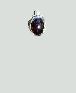 PEARL + STAR GARNET RING