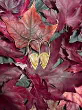 Load image into Gallery viewer, CORALLIUM EARRING PAIR