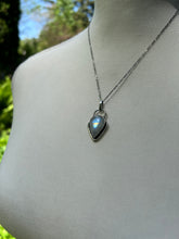 Load image into Gallery viewer, RAINBOW MOONSTONE PENDANT