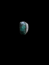 Load image into Gallery viewer, EMERALD RING
