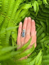 Load image into Gallery viewer, BLUE KYANITE RING