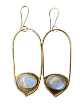 Load image into Gallery viewer, RAINBOW MOONSTONE PAIR