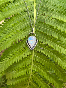 RAINBOW MOONSTONE PENDANT