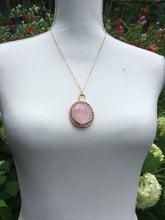 Load image into Gallery viewer, ROSE QUARTZ PENDANT