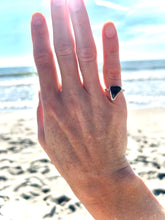 Load image into Gallery viewer, SHARK TOOTH RING