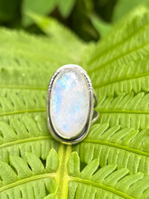 Load image into Gallery viewer, RAINBOW MOONSTONE RING