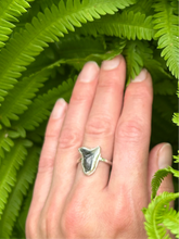 Load image into Gallery viewer, SHARK TOOTH RING