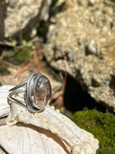 Load image into Gallery viewer, SHAMANIC DREAM QUARTZ RING