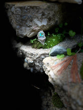 Load image into Gallery viewer, TURQUOISE SHARK RING