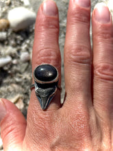 Load image into Gallery viewer, STAR SAPPHIRE RING