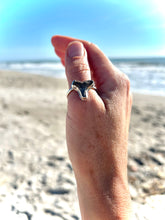 Load image into Gallery viewer, SHARK TOOTH RING